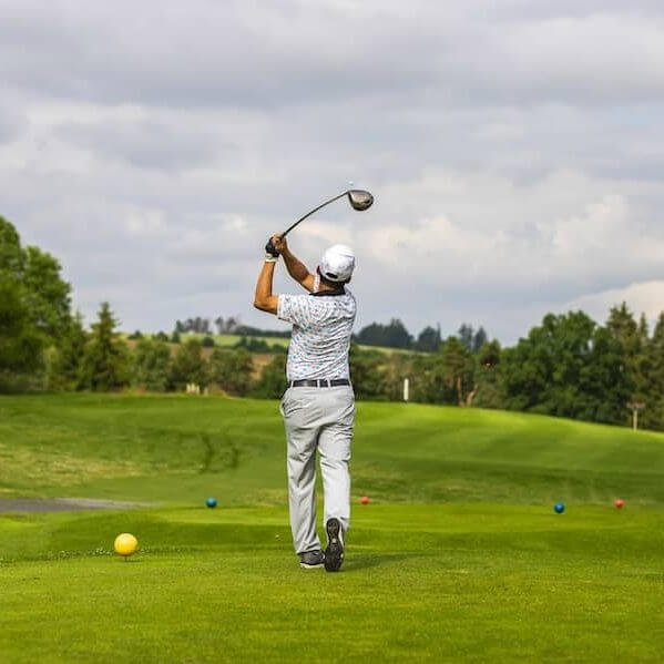 What’s far better than golf and gaming? Here’s some wonderful locations for that daily double